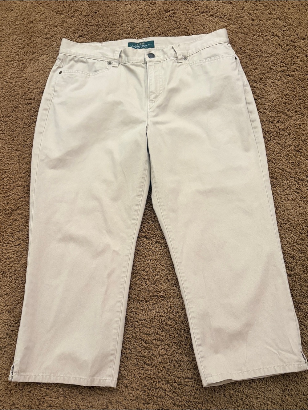 LRL Capri's Midcalf in light khaki/tan size 10 100% cotton Lauren Jeans Co.